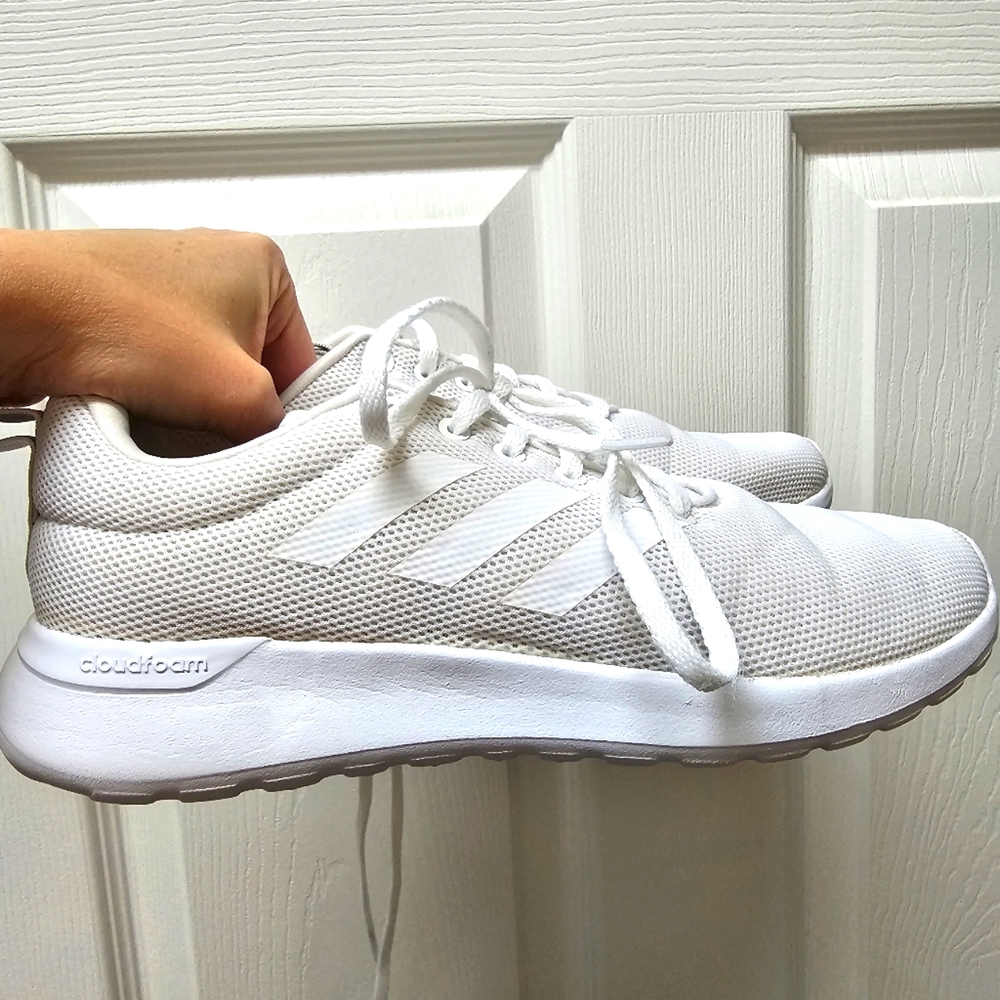 Adidas cloud foam shoes